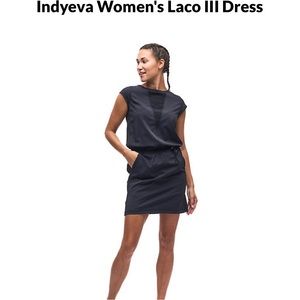 Indyeva Women's Laco III Dress w Pockets // Medium // Black // Athletic Dress